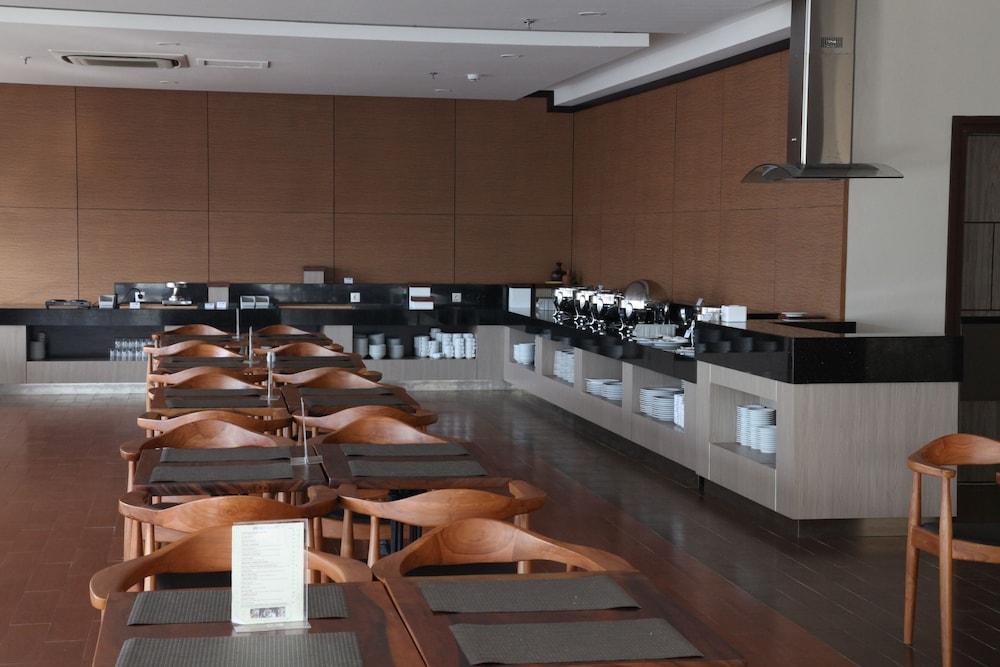 Terraz Tree Hotel Cakarta Dış mekan fotoğraf