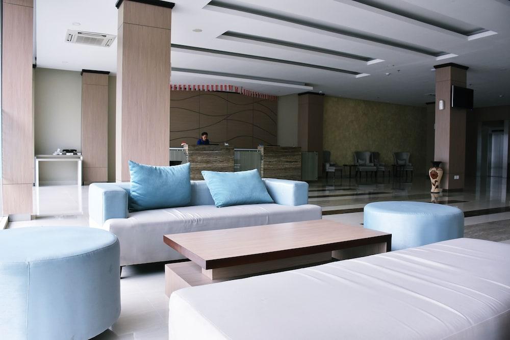 Terraz Tree Hotel Cakarta Dış mekan fotoğraf