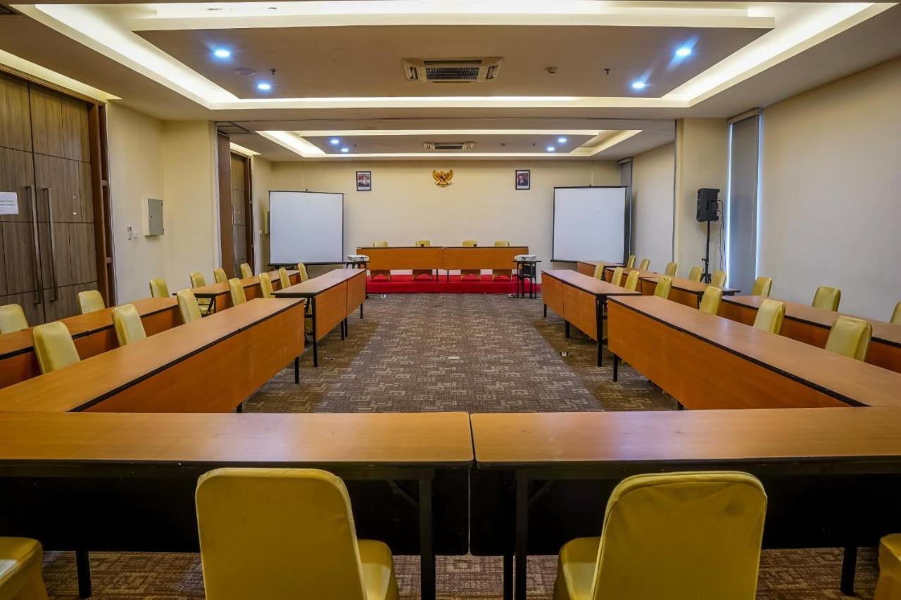 Terraz Tree Hotel Cakarta Dış mekan fotoğraf
